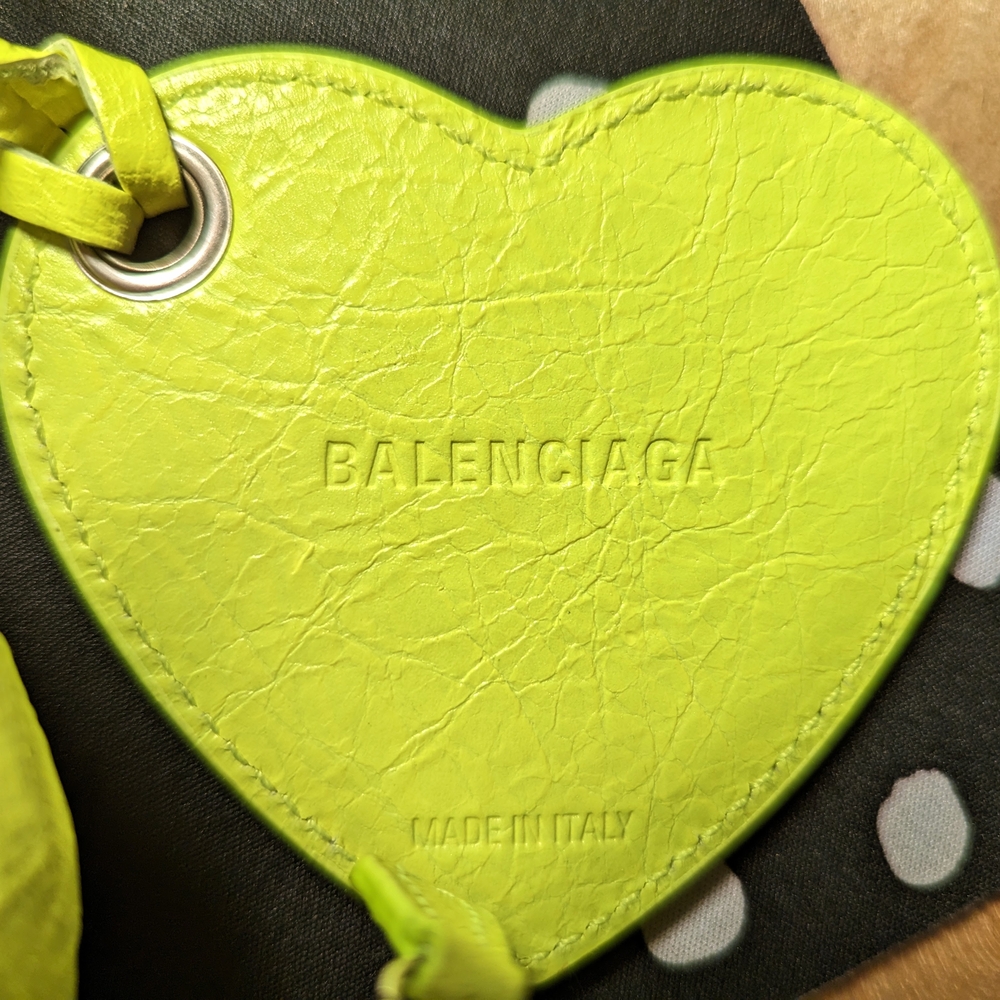 Balenciaga Heart-Shaped Neon Tag - Picture 2 of 7